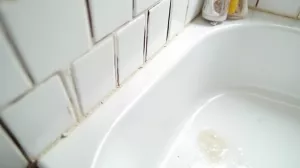 jak uszczelnic wanne od sciany