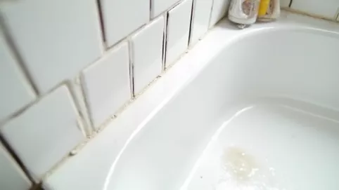 jak uszczelnic wanne od sciany