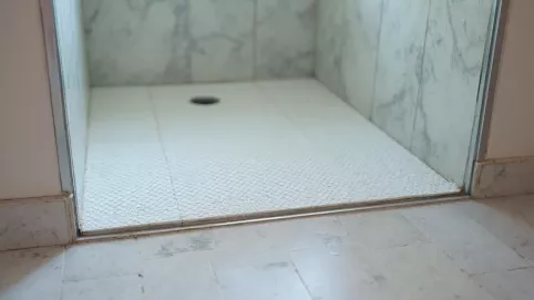 Mata uszczelniająca pod prysznic