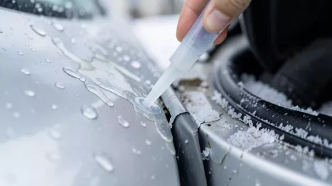 Silikon do klejenia uszczelek samochodowych